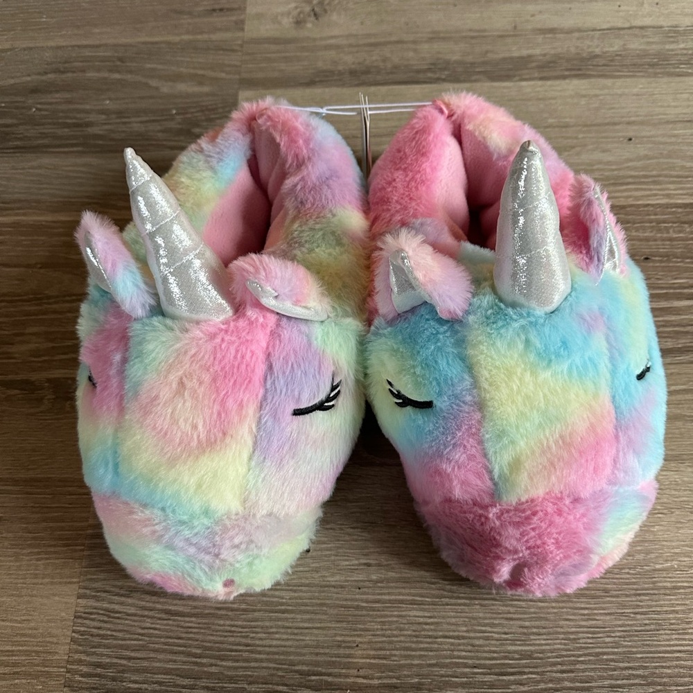 Old Navy NWT Unicorn Slippers